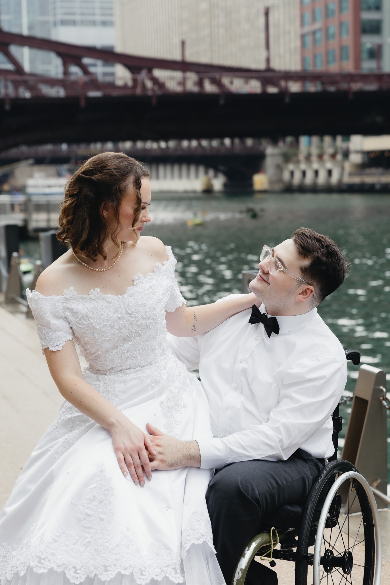 Sydney and Jack by the Chicago River